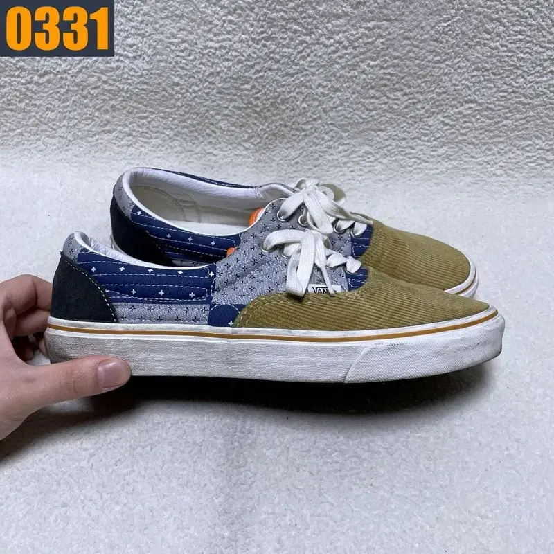 thumbnail-5